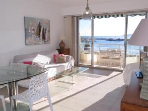 Appartement 2 pièces climatisé face mer avec parking à Sainte-Maxime - FR-1-780-48