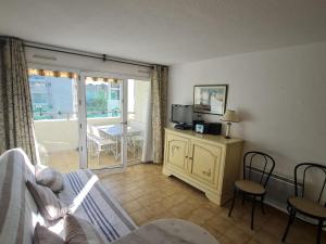 Appartements Appartement Sainte-Maxime, 2 pieces, 4 personnes - FR-1-780-40 : photos des chambres