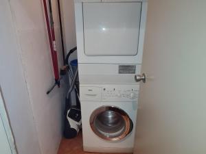 Triplex 4 pièces, vue mer, piscine, parking, animaux admis à Sainte-Maxime - FR-1-780-44