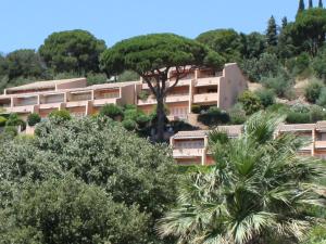 Triplex 4 pièces, vue mer, piscine, parking, animaux admis à Sainte-Maxime - FR-1-780-44
