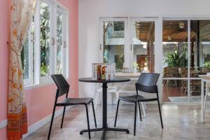 Charlie House Pin Klao