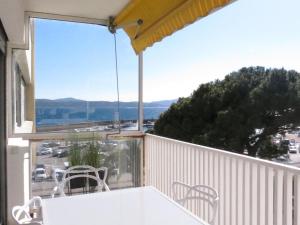 Appartement rénové 3 pièces avec terrasse, climatisation, wifi et garage à Sainte-Maxime - FR-1-780-57