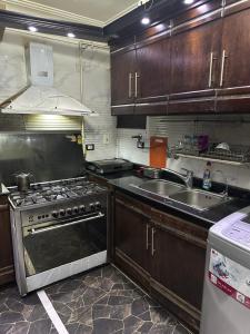 Home El Awhadi