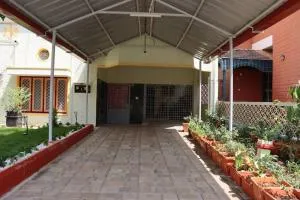 Anugraha Stays - Bhadrāvati