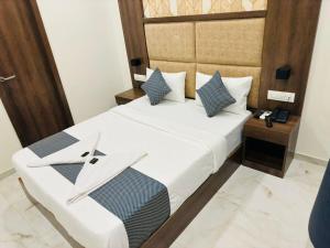 Hotel Amazing - Asalpha Metro Station