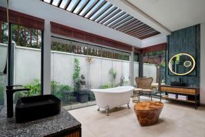 Four Points by Sheraton Bintan, Lagoi Bay