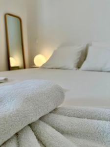 Port view apartment Aegina