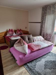 Apartment with Balcony - R2 room in Ferienhaus Burgblick
