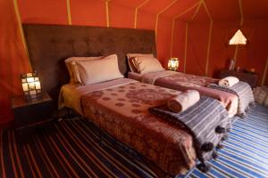 Erg Chigaga Daya Camp - Sahara Desert Stay