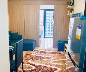 Shabby Chic & Contemporary Condo