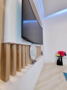 Forum Luxury Apartment