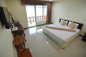 Techno Riverview Resort - 来兴府