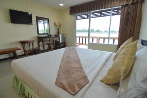 Techno Riverview Resort