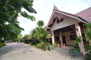 Techno Riverview Resort