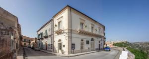 Junior Suite room in Il Duomo Relais
