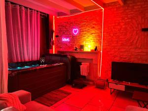 Maisons de vacances Spa, gite a 5 min du Futuroscope : photos des chambres