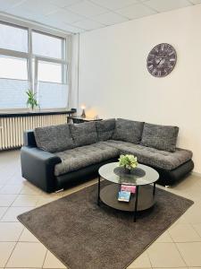 Apartment Central 10D 55qm Wi-Fi free Parking calm back house