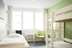 Triple Room with Shared Bathroom room in Backpackers Göteborg