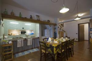 Double Room (1 Adult + 1 Child)