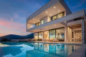 Luxury Villa Bay of Split with Pool - Lećevica