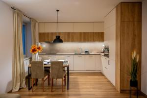 Old Town city center apartment 1 - private parking included