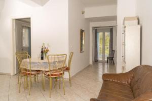 Annas Studios & Apartments