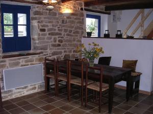 Maisons de vacances Le charme d'une chaumiere typiquement bretonne : photos des chambres