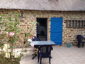 Maisons de vacances Le charme d'une chaumiere typiquement bretonne : photos des chambres