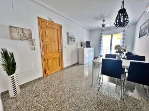 Céntrico y junto al mar!