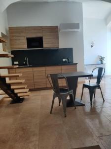 Charme et authenticité dans une ferme.