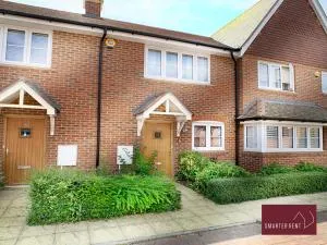 Wokingham - 2 Bed House with parking and garden - 温纳殊