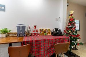 Wabi Sabi + Secret Garden +Netflix @100m@Ben Thanh