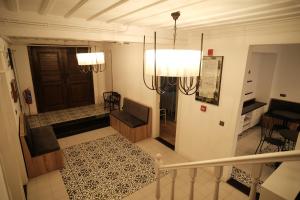 MECİT KAPTAN KONAĞI