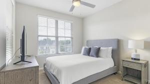 Landing Modern Apartment with Amazing Amenities (ID1256X568)