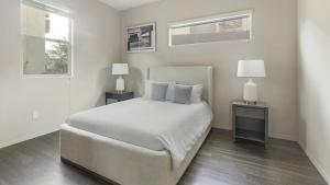 Landing Modern Apartment with Amazing Amenities (ID9299X27)