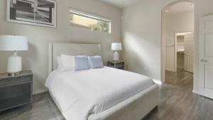 Landing Modern Apartment with Amazing Amenities (ID9299X27)