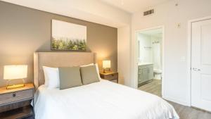 Landing Modern Apartment with Amazing Amenities (ID8116X05)