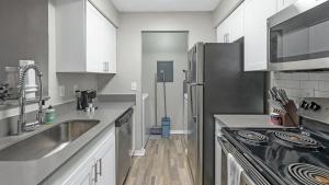 Landing Modern Apartment with Amazing Amenities (ID1231X153)