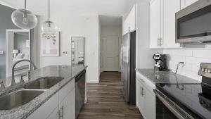 Landing Modern Apartment with Amazing Amenities (ID9014X92)
