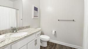Landing Modern Apartment with Amazing Amenities (ID8690X65)
