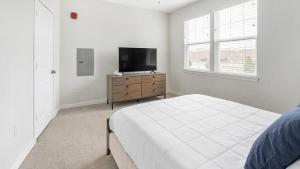 Landing Modern Apartment with Amazing Amenities (ID8690X65)