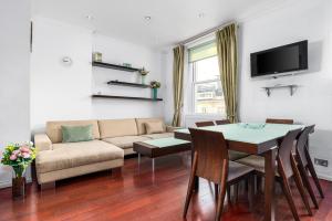 Bright & Spacious 2-Bedroom Apartment in Paddington HydePark Central London