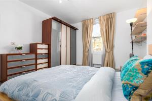 Bright & Spacious 2-Bedroom Apartment in Paddington HydePark Central London