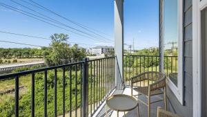 Landing Modern Apartment with Amazing Amenities (ID9755X57)