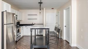 Landing Modern Apartment with Amazing Amenities (ID4643)