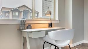 Landing Modern Apartment with Amazing Amenities (ID8040X42)