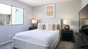 Landing Modern Apartment with Amazing Amenities (ID9969X04)