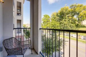 Landing Modern Apartment with Amazing Amenities (ID136)