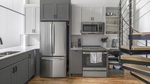 Landing Modern Apartment with Amazing Amenities (ID1376X901)