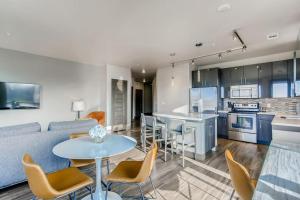 Landing Modern Apartment with Amazing Amenities (ID1962)